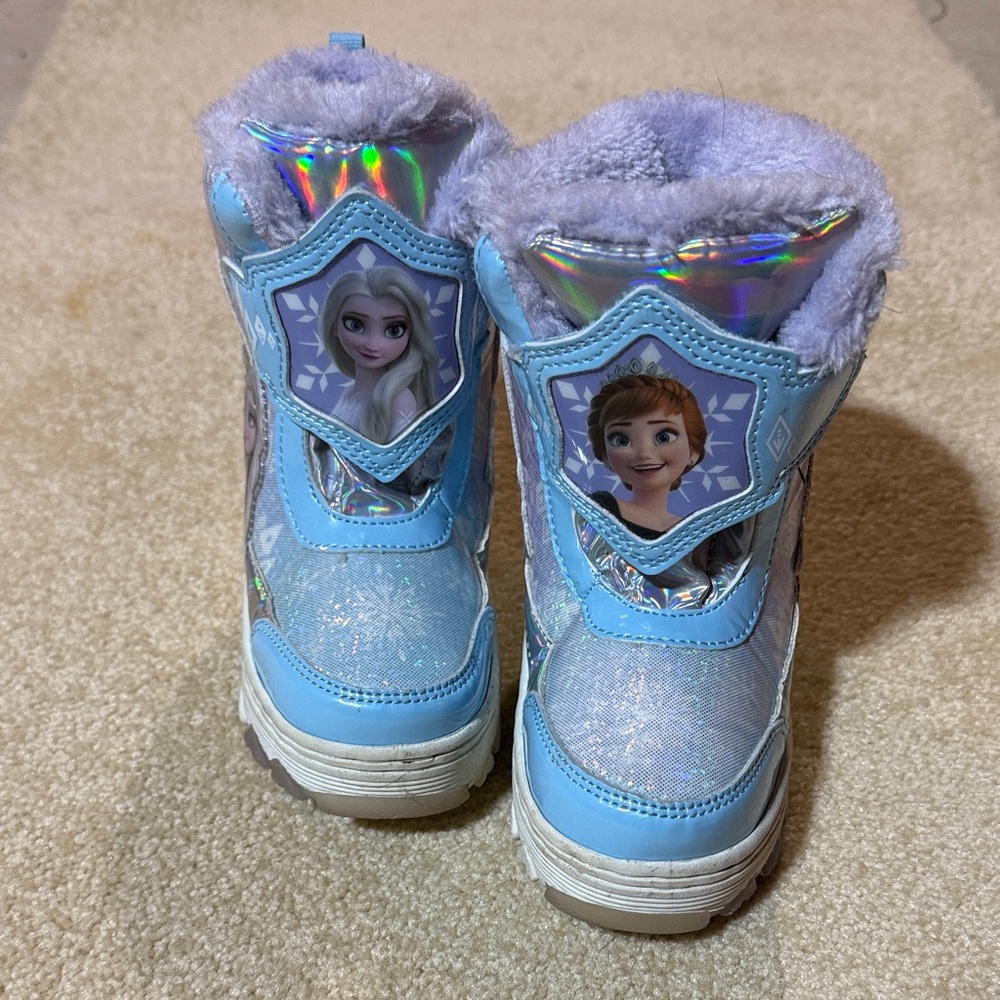 Disney Frozen Snow Boots - Light Blue and Silver